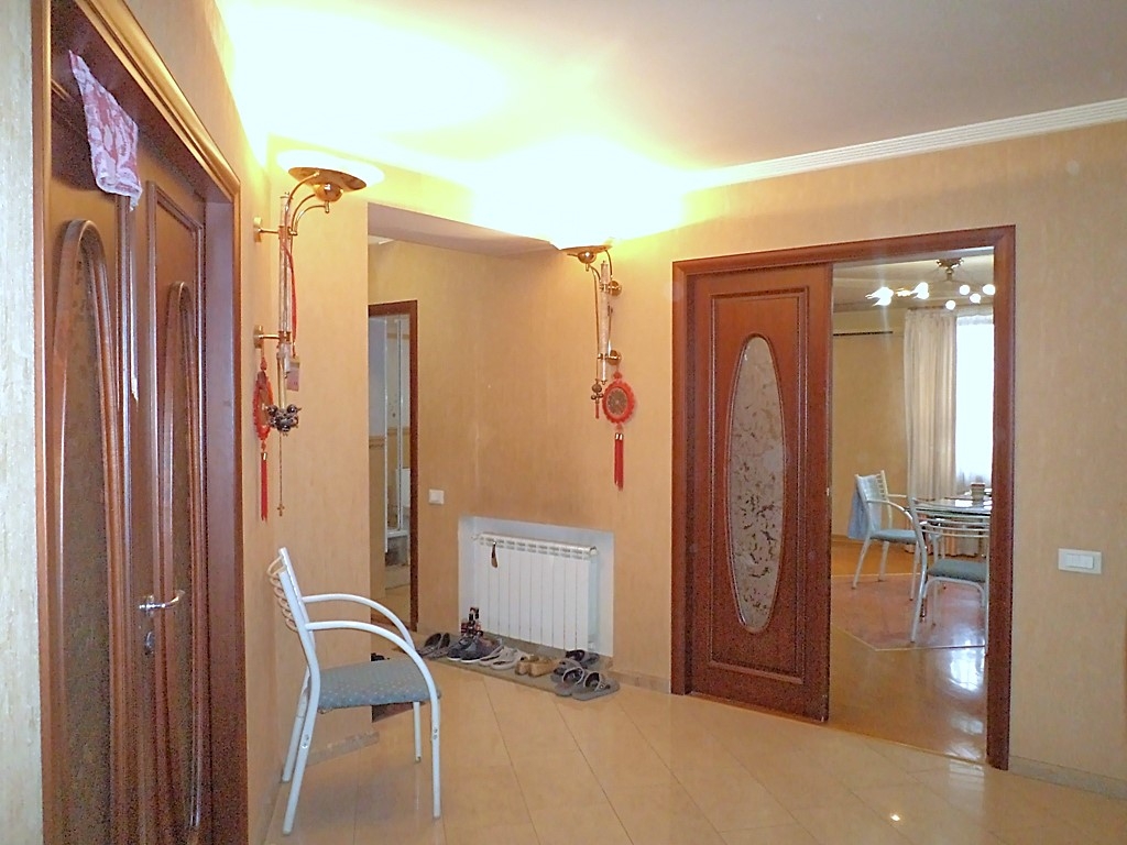 продажа многокомнатной квартиры номер A-173528 в Малиновском районе, фото номер 18